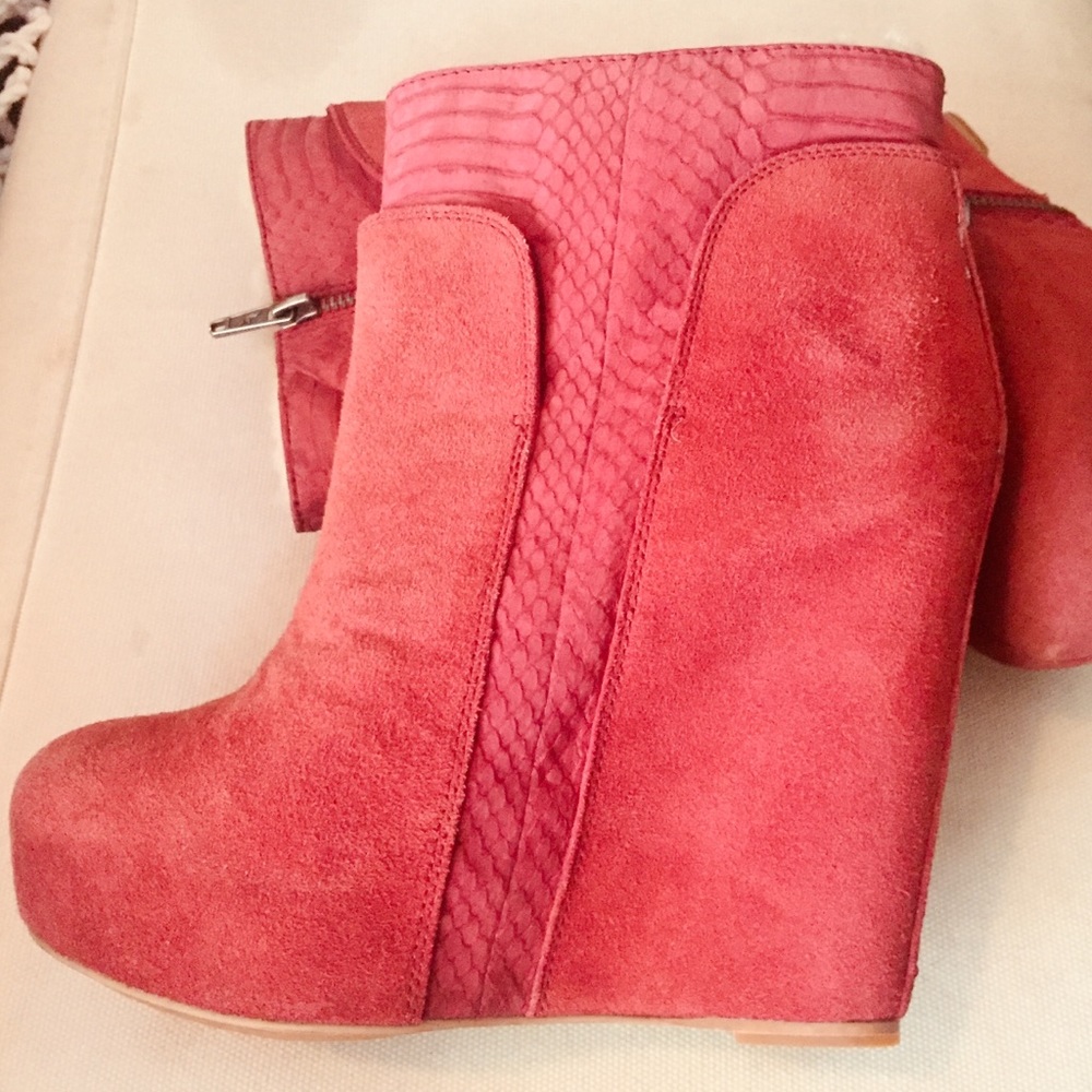 Kookaburra Carman Wedge Bootie in Red suede.